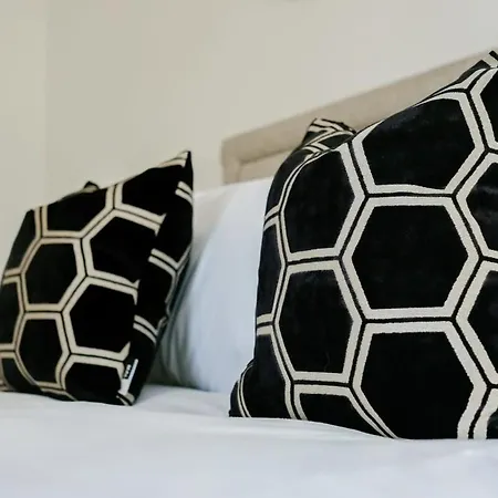 Grange Rd Flat 3 One Bedroom Flat *