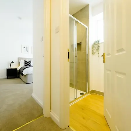 Grange Rd Flat 3 One Bedroom Flat *