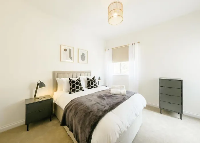 Grange Rd Flat 3 One Bedroom Flat *