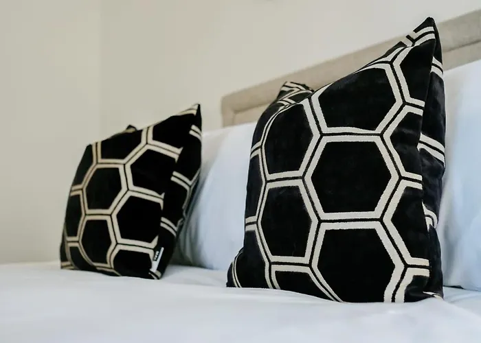 Grange Rd Flat 3 One Bedroom Flat *